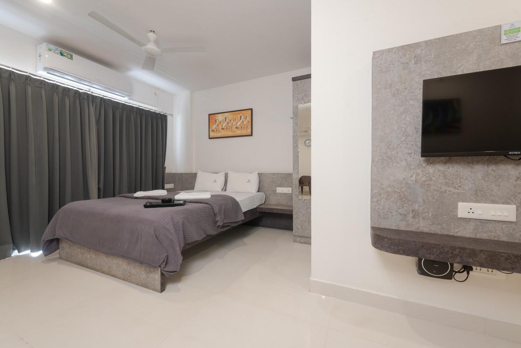 Manipal Atalia Service Apartments エクステリア 写真