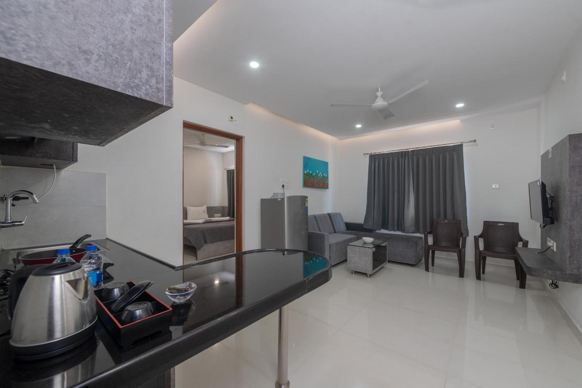 Manipal Atalia Service Apartments エクステリア 写真
